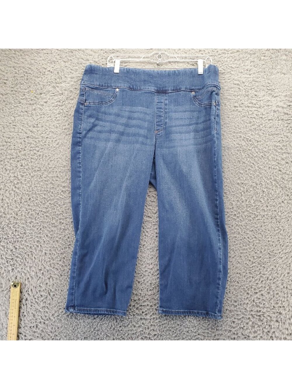 Chicos Pants Womens 2.5 US 14 Blue Pull On Capri Perfect Stretch Jegging Denim